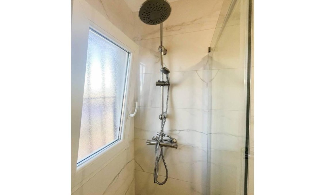 Revânzare - Apartament -
Torrevieja - Costa Blanca