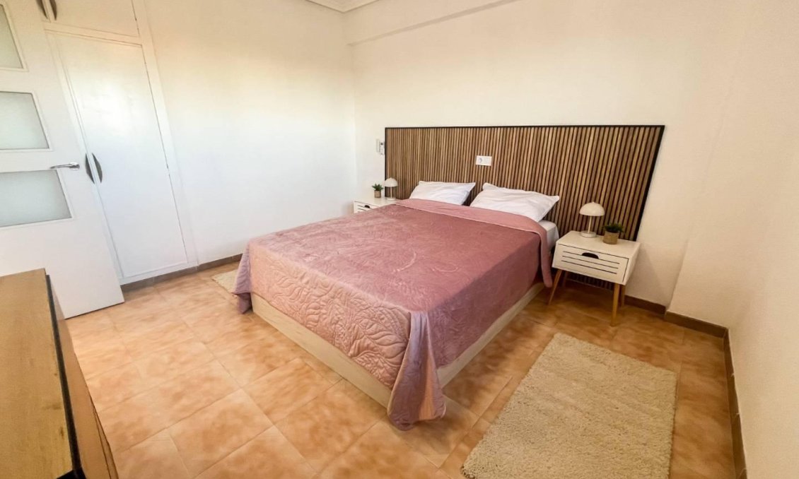 Revânzare - Apartament -
Torrevieja - Costa Blanca