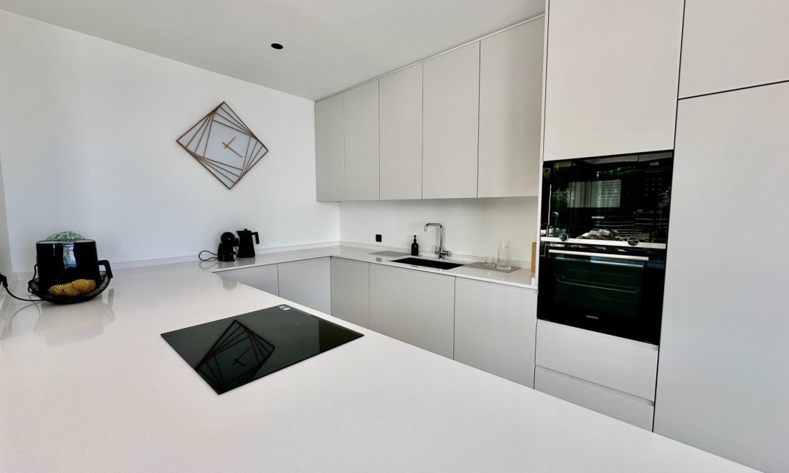 Használt Ingatlanok - Villa -
Orihuela - Las Colinas Golf