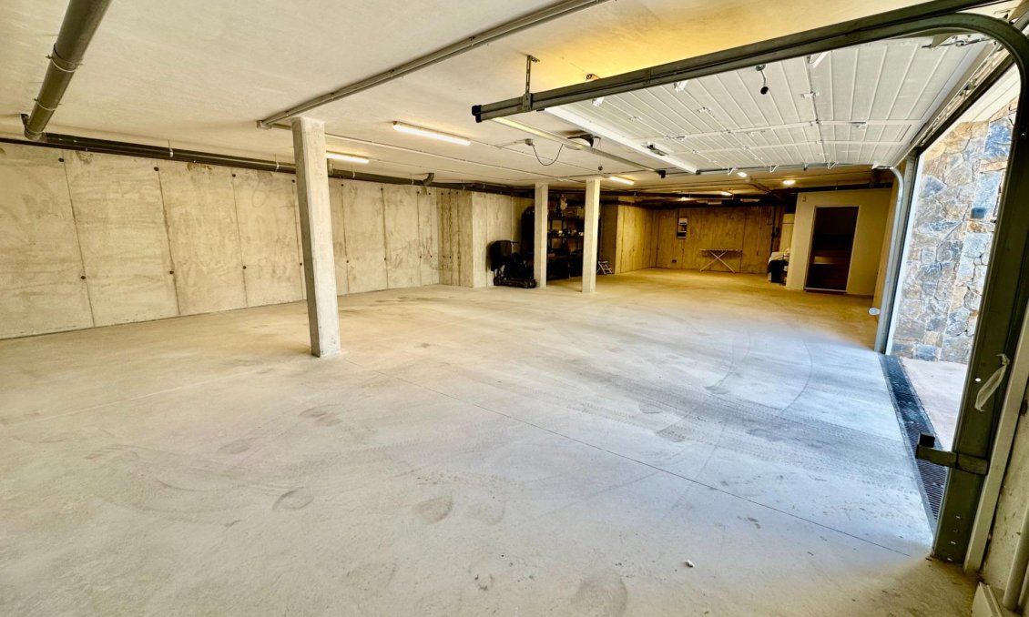 Használt Ingatlanok - Villa -
Orihuela - Las Colinas Golf