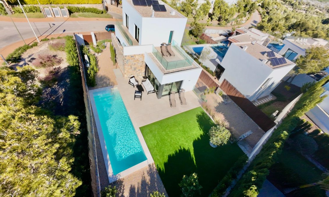 Használt Ingatlanok - Villa -
Orihuela - Las Colinas Golf