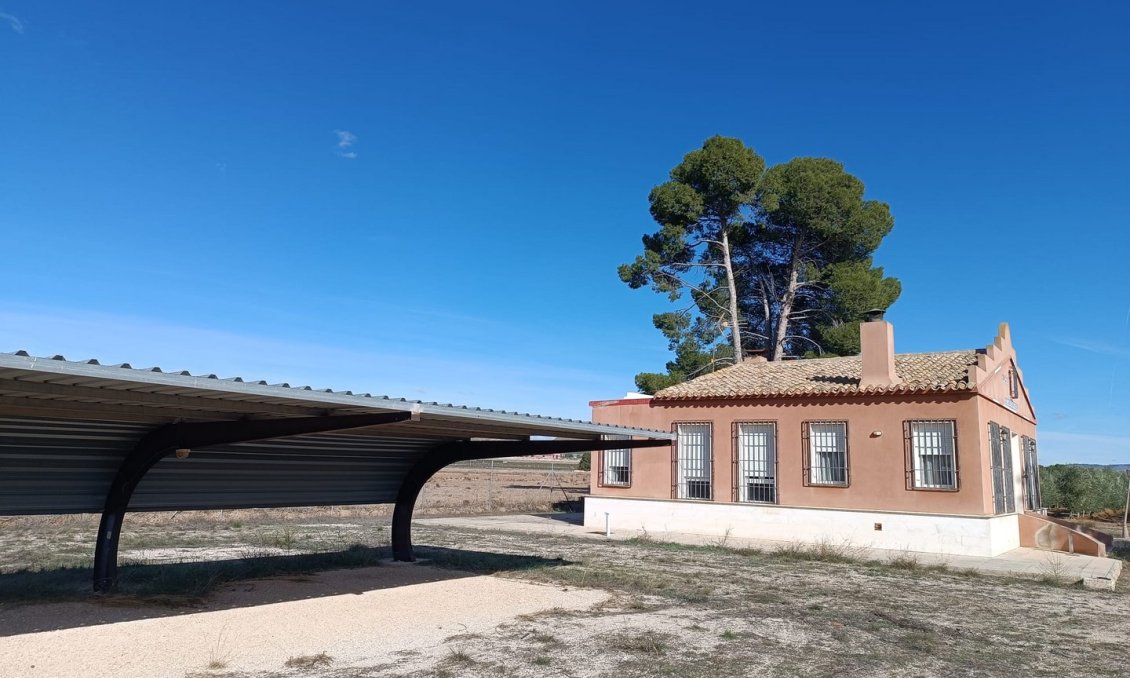 Használt Ingatlanok - Villa -
Yecla - Inland