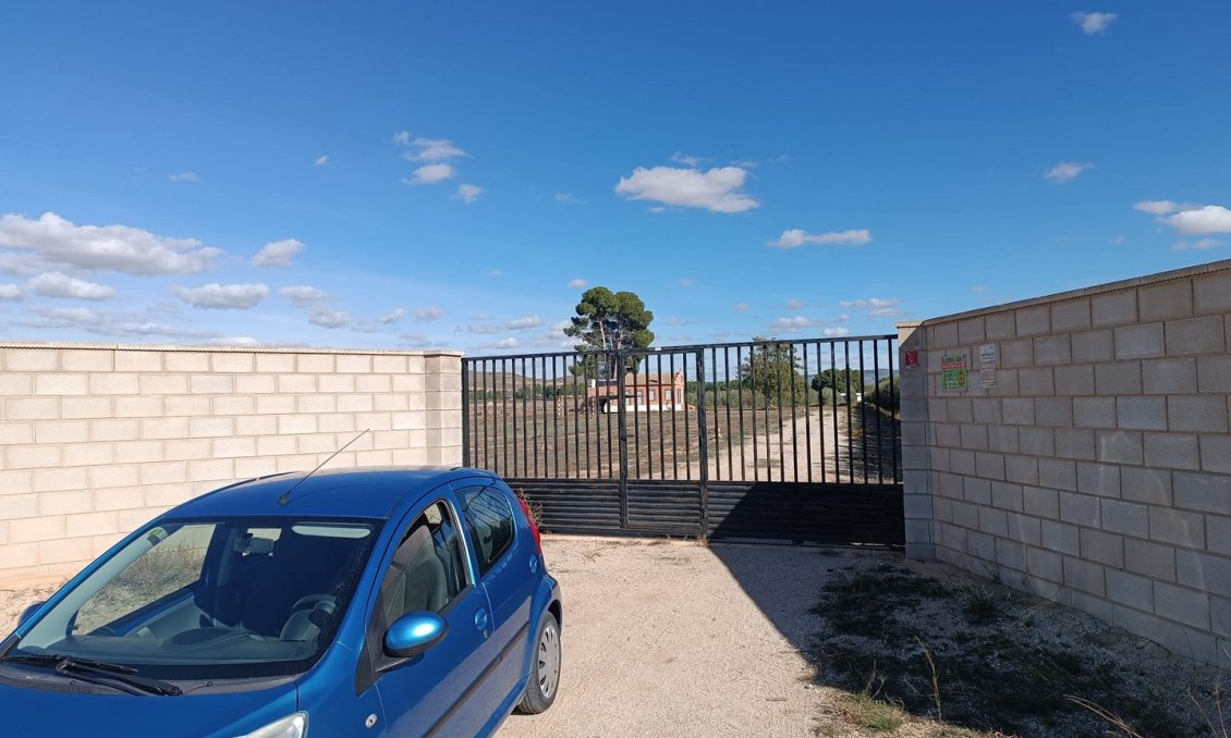 Használt Ingatlanok - Villa -
Yecla - Inland