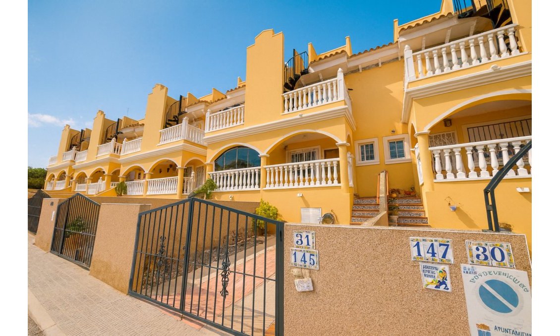 Segunda mano - Town House -
Algorfa - Inland