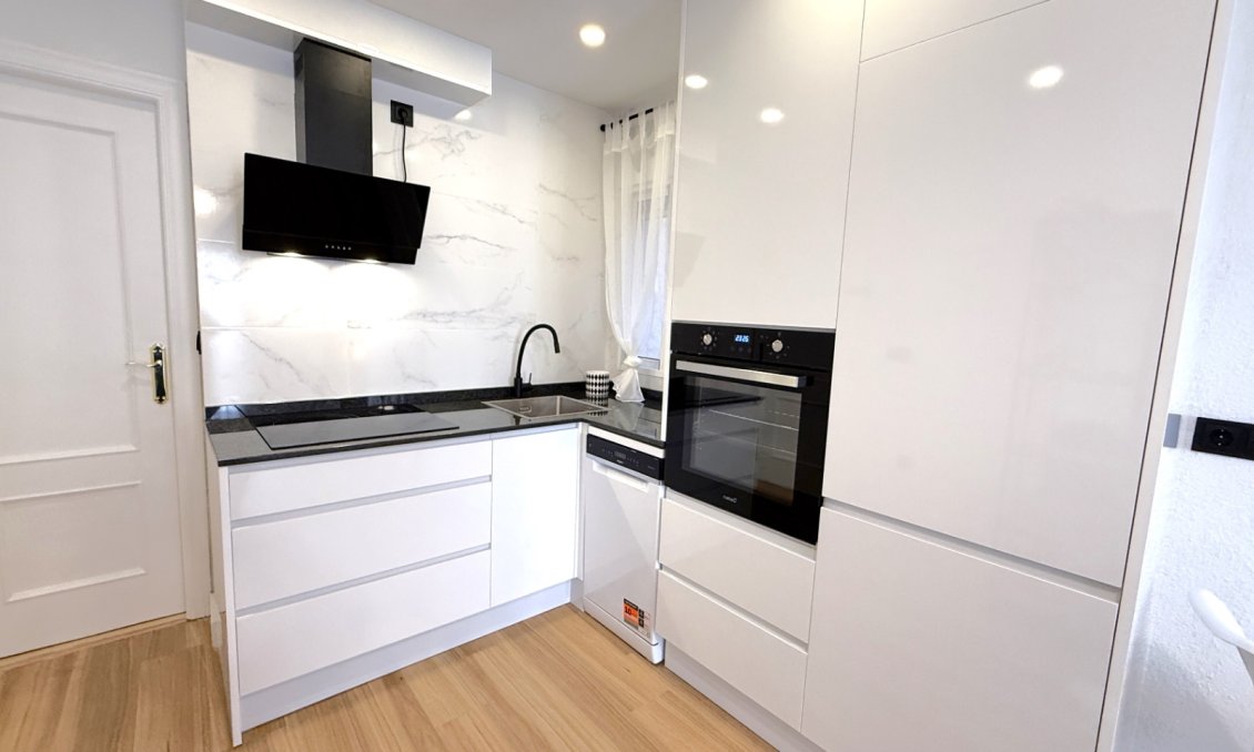 Használt Ingatlanok - Apartman -
Torrevieja - Costa Blanca