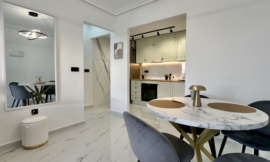 Segunda mano - Apartamento -
Orihuela - Inland