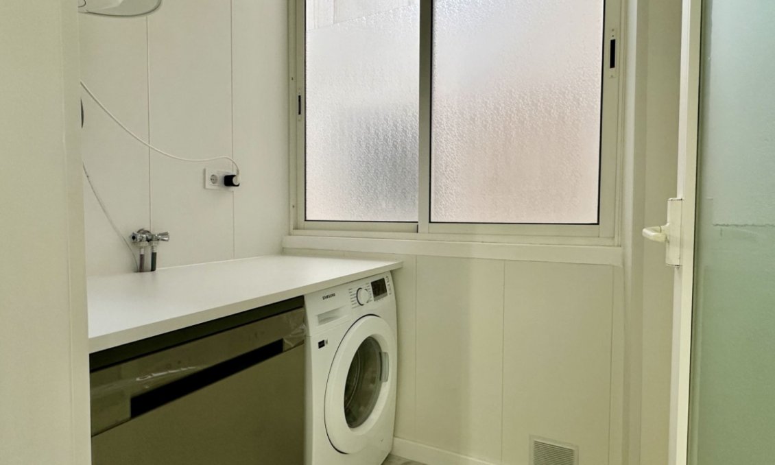 Segunda mano - Apartamento -
Orihuela - Inland