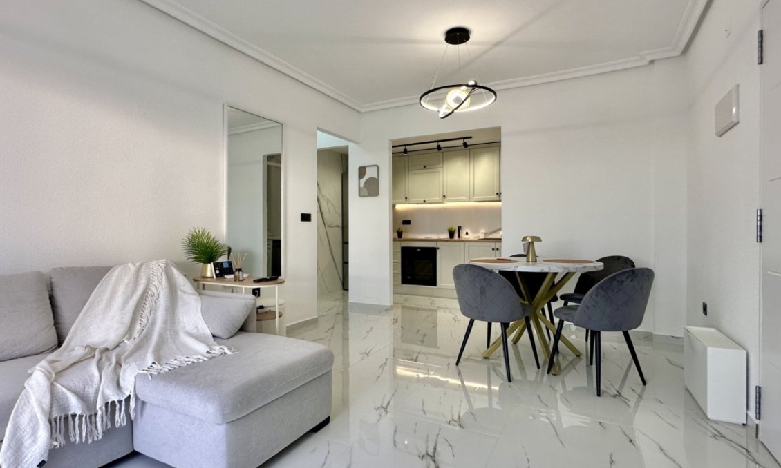 Segunda mano - Apartamento -
Orihuela - Inland