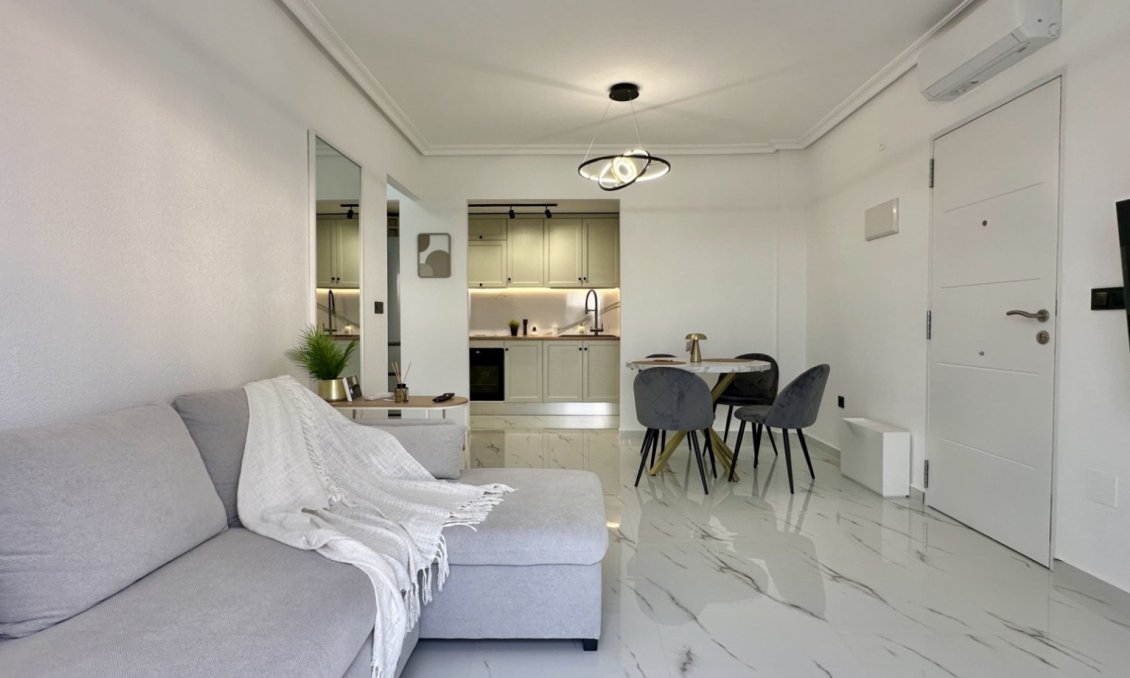 Segunda mano - Apartamento -
Orihuela - Inland