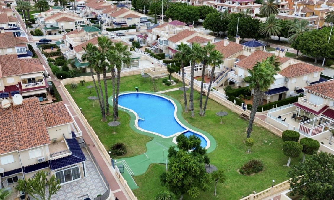 Segunda mano - Apartamento -
Orihuela - Inland