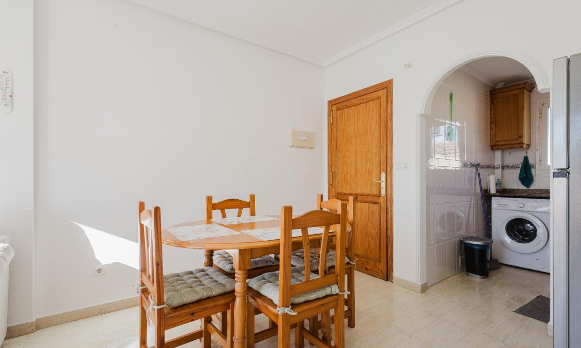 Segunda mano - Bungalow -
Torrevieja - Costa Blanca