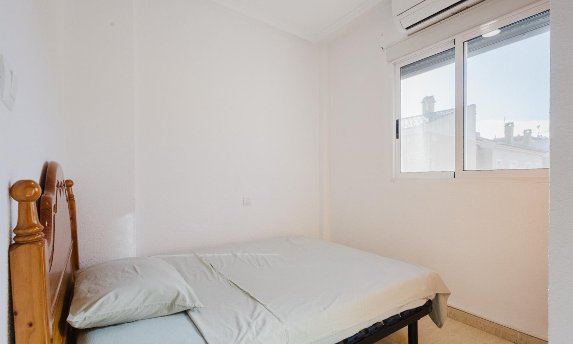 Segunda mano - Bungalow -
Torrevieja - Costa Blanca