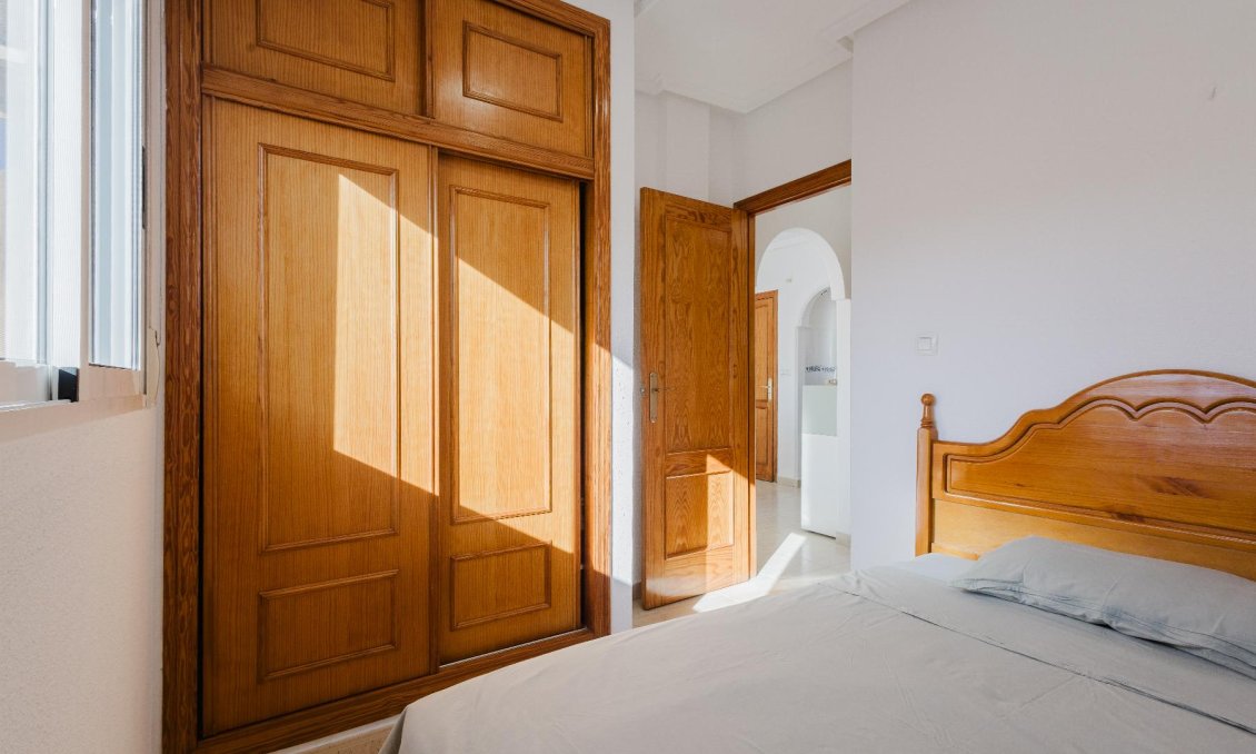 Segunda mano - Bungalow -
Torrevieja - Costa Blanca