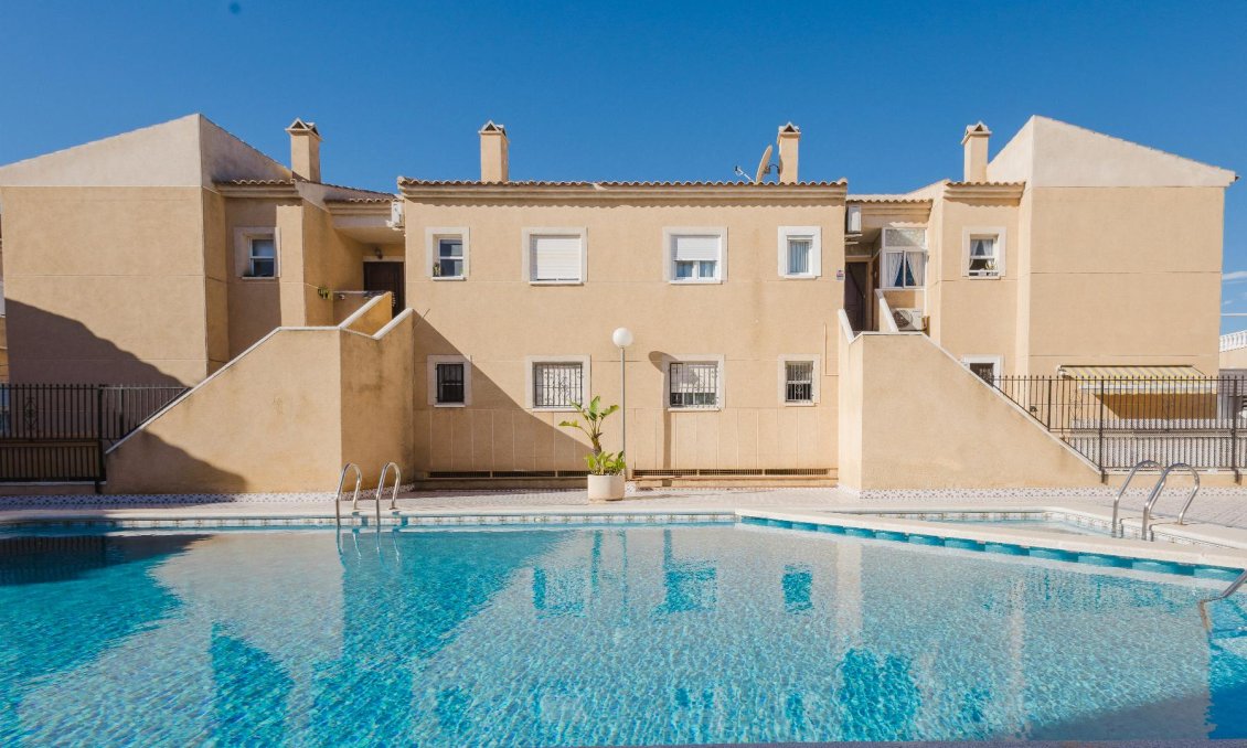 Segunda mano - Bungalow -
Torrevieja - Costa Blanca