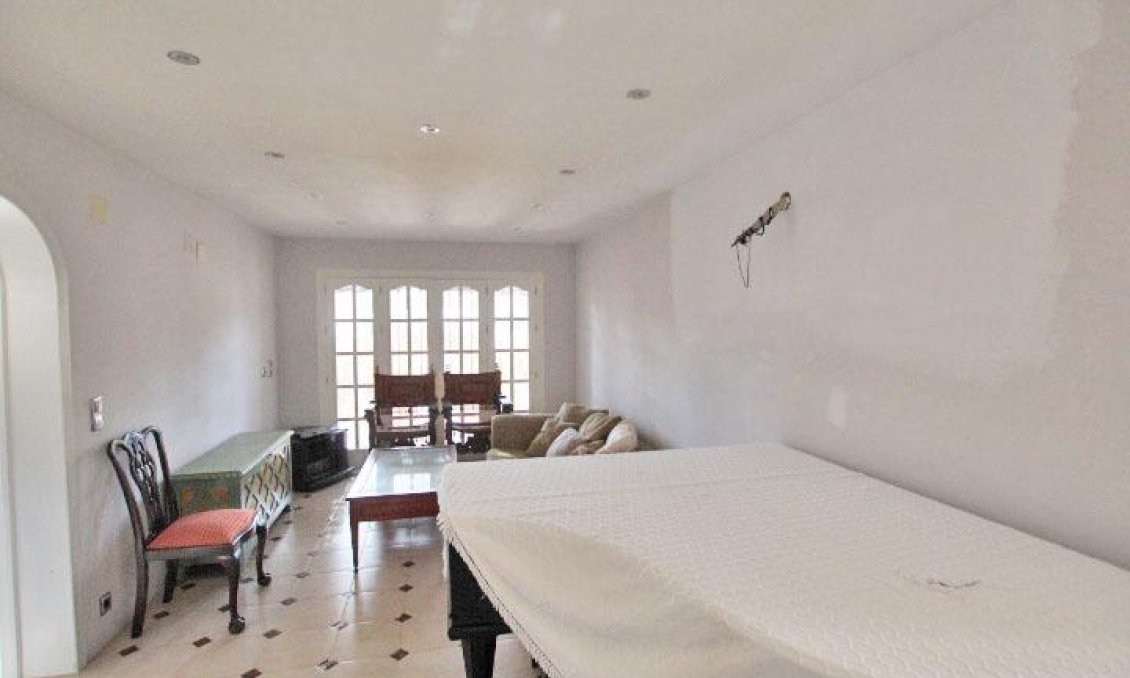 Használt Ingatlanok - Villa -
Torrevieja - Costa Blanca