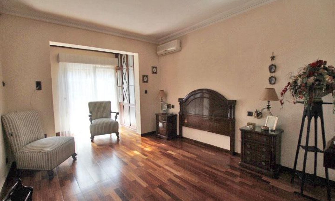 Használt Ingatlanok - Villa -
Torrevieja - Costa Blanca