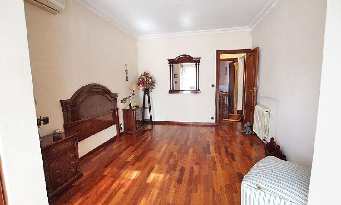 Használt Ingatlanok - Villa -
Torrevieja - Costa Blanca