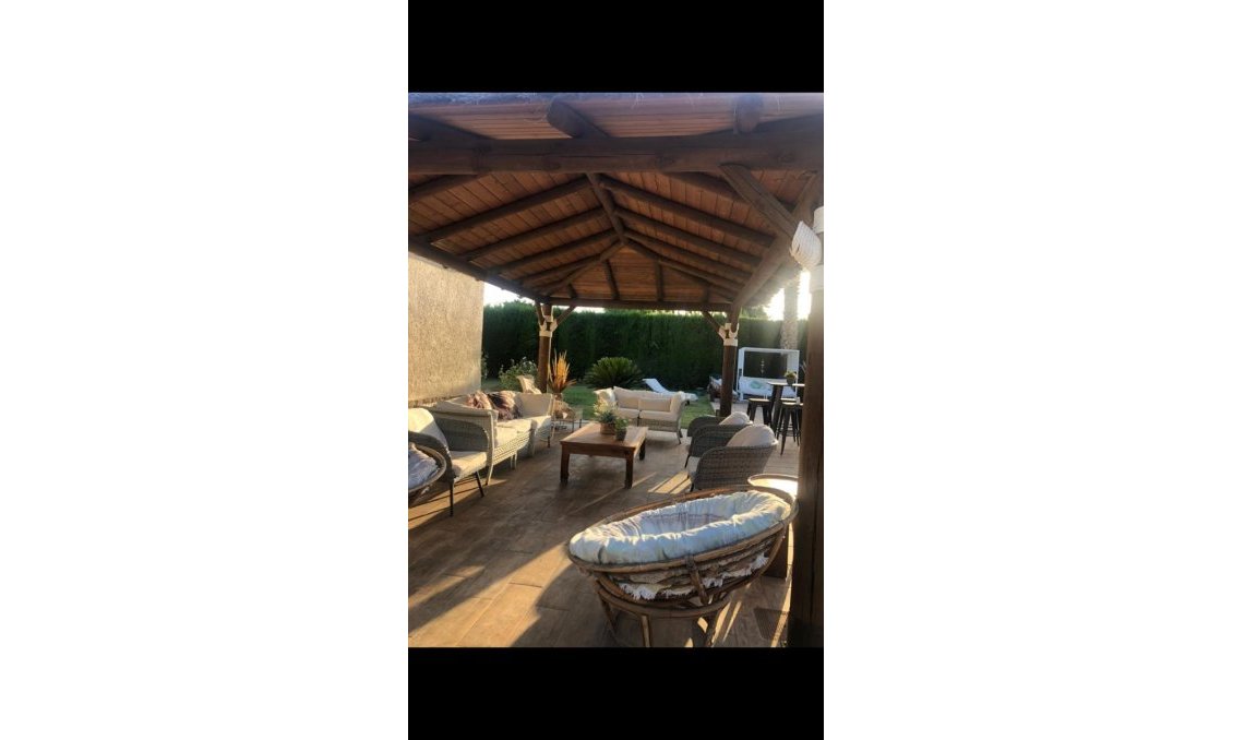 Segunda mano - Villa -
Elda - Inland