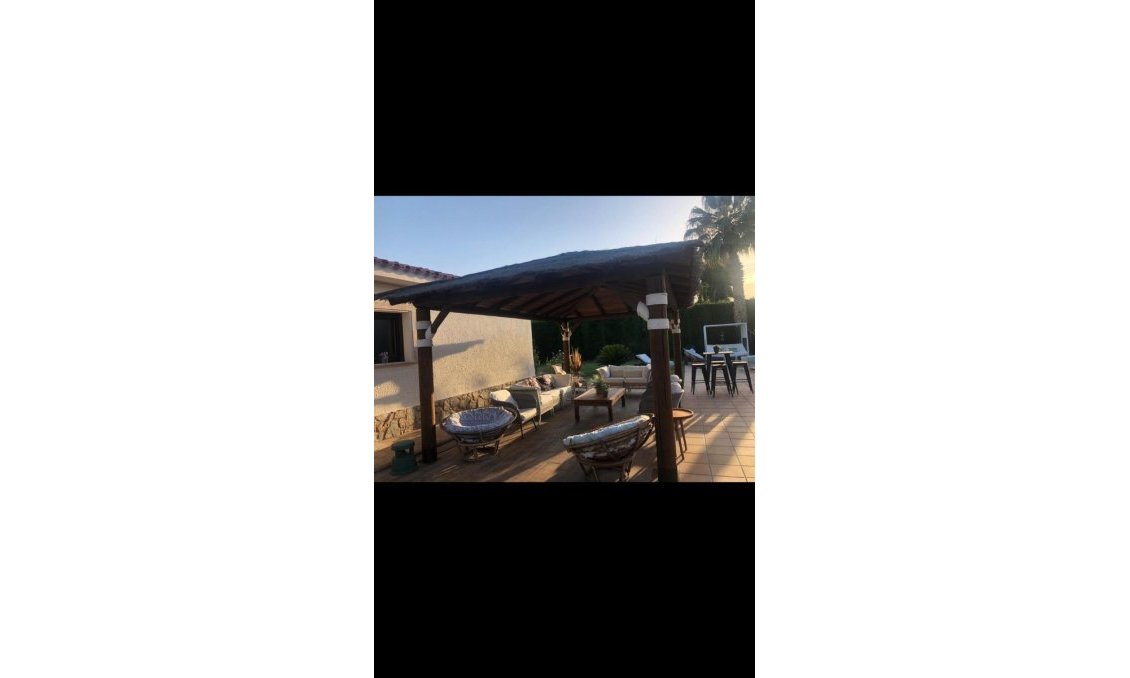 Segunda mano - Villa -
Elda - Inland