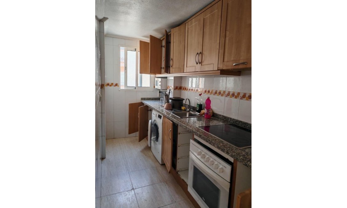 Revente - Appartement -
Torrevieja - Centro