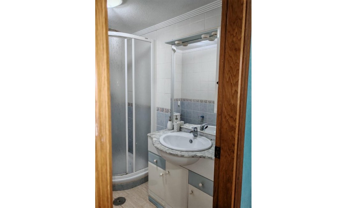 Revente - Appartement -
Torrevieja - Centro