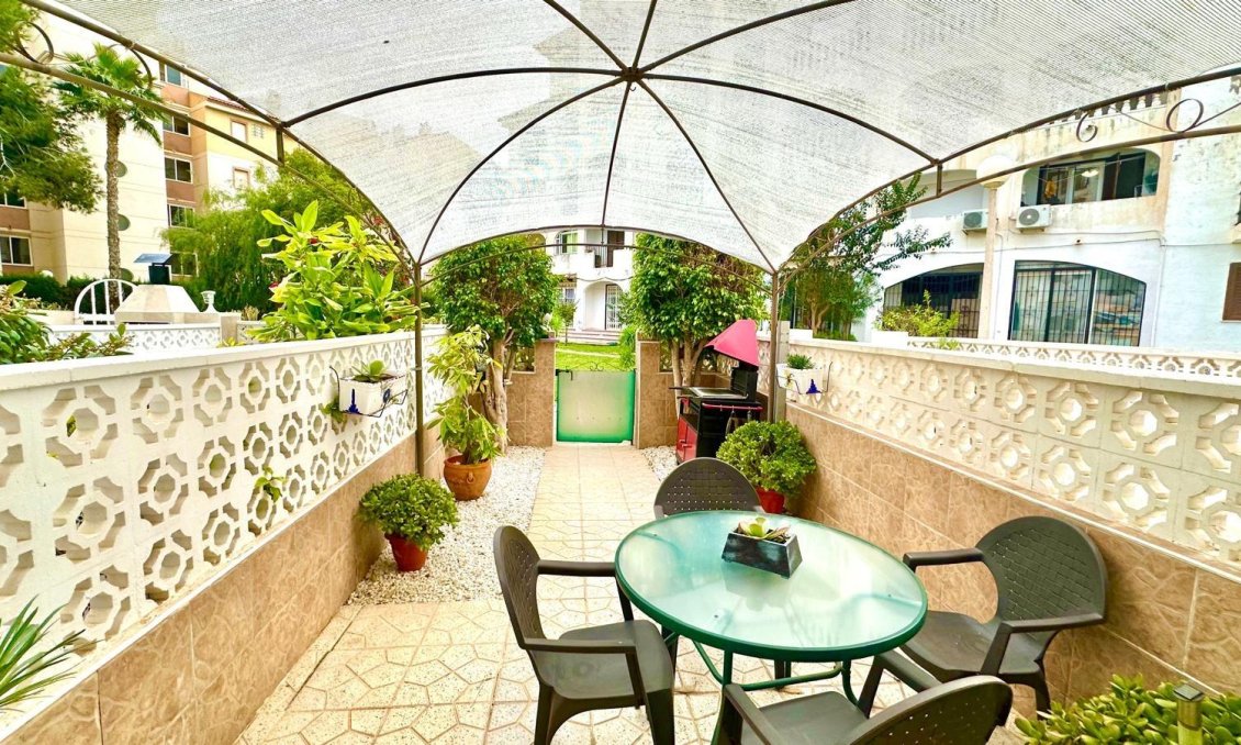 Revente - Appartement -
Torrevieja - Estacion De Autobuses