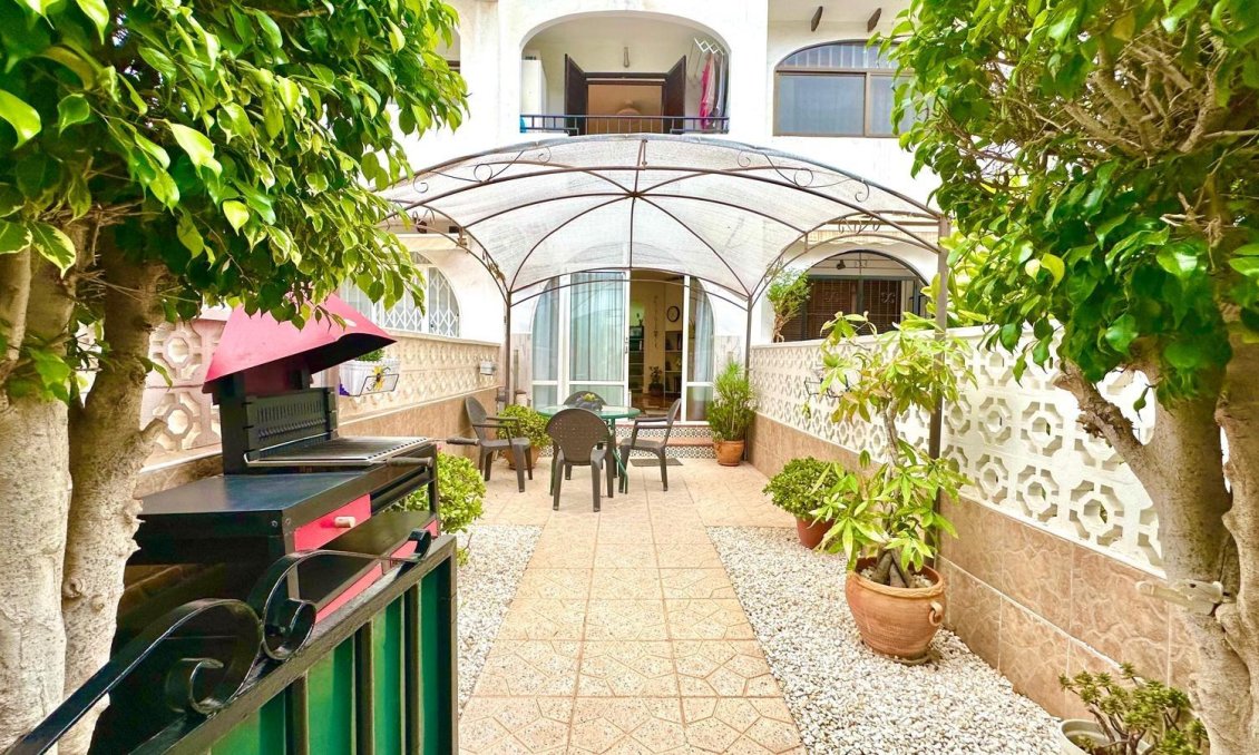 Revente - Appartement -
Torrevieja - Estacion De Autobuses