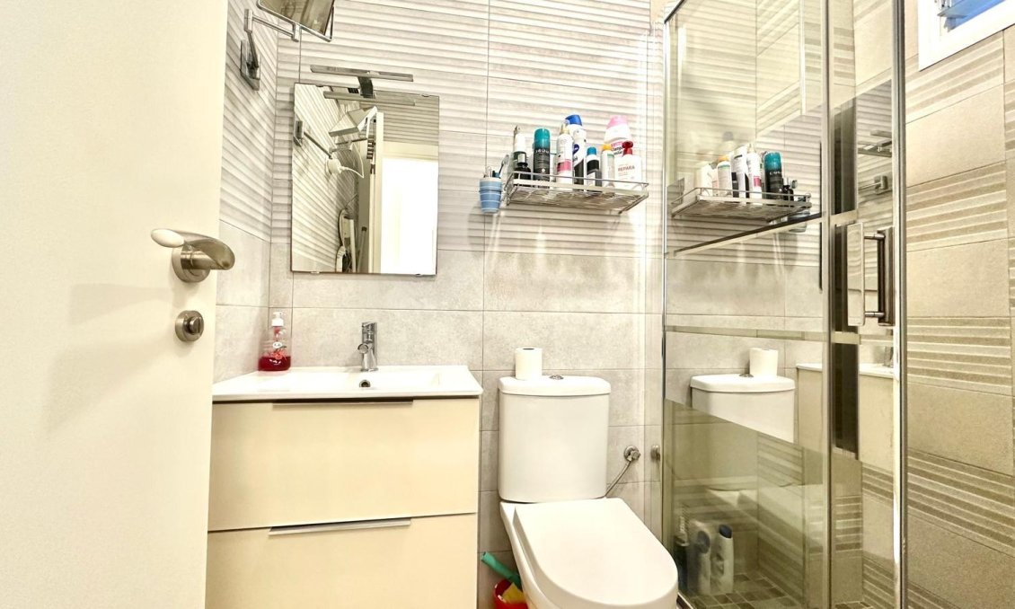 Revente - Appartement -
Torrevieja - Estacion De Autobuses