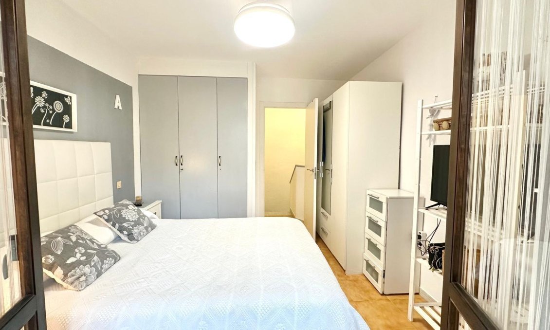 Revente - Appartement -
Torrevieja - Estacion De Autobuses