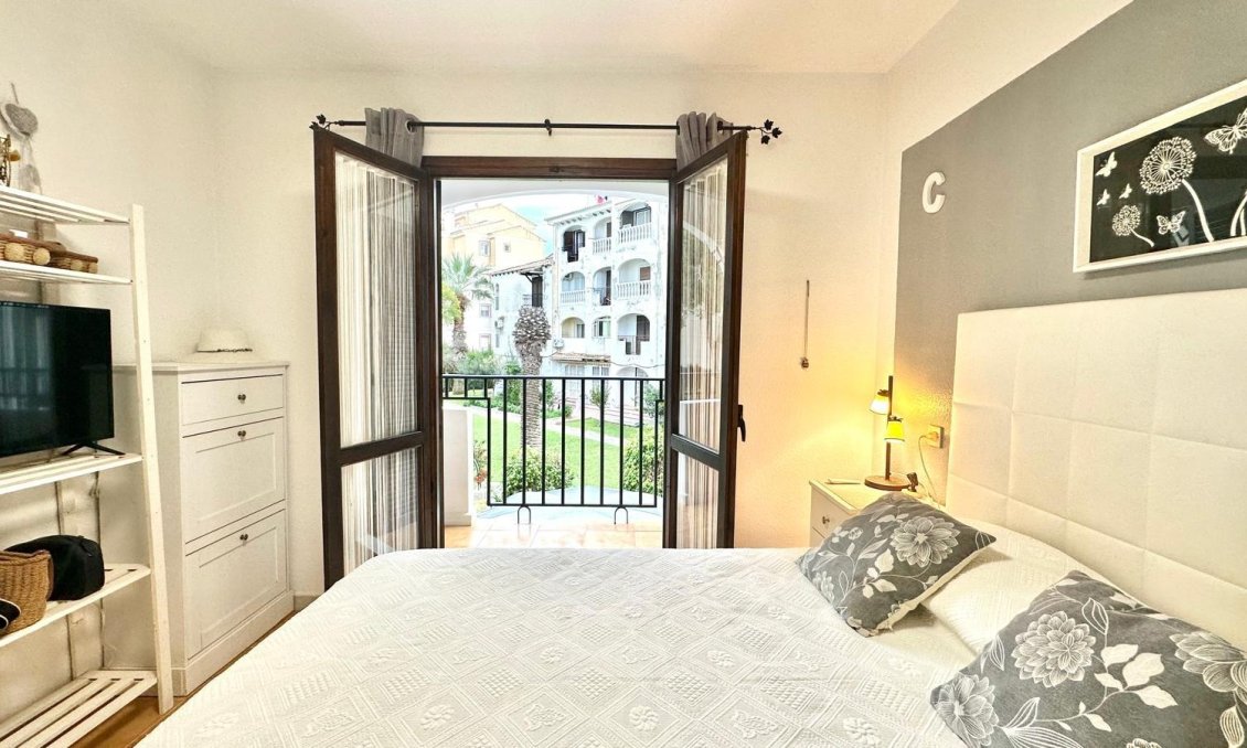 Revente - Appartement -
Torrevieja - Estacion De Autobuses