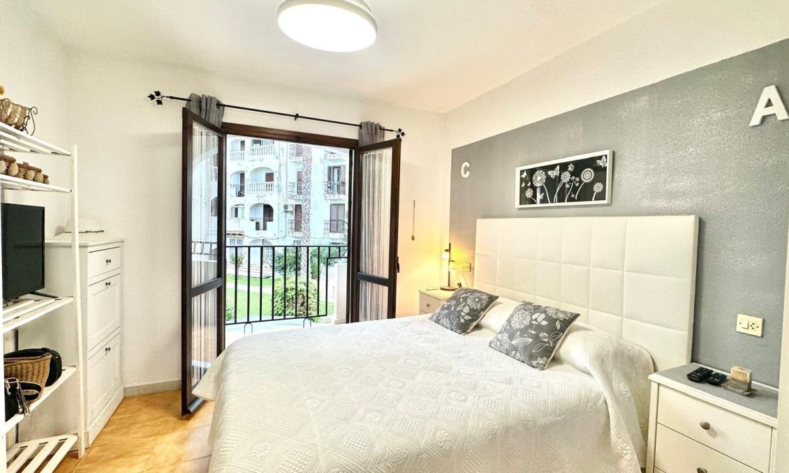 Revente - Appartement -
Torrevieja - Estacion De Autobuses