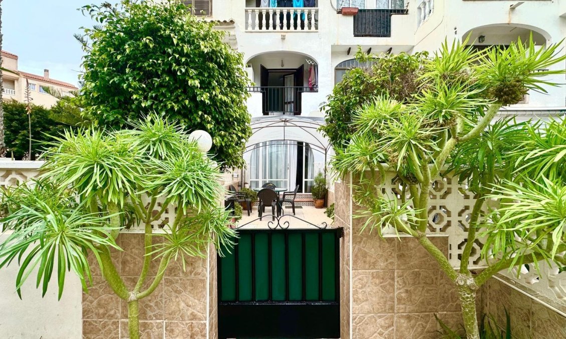 Revente - Appartement -
Torrevieja - Estacion De Autobuses