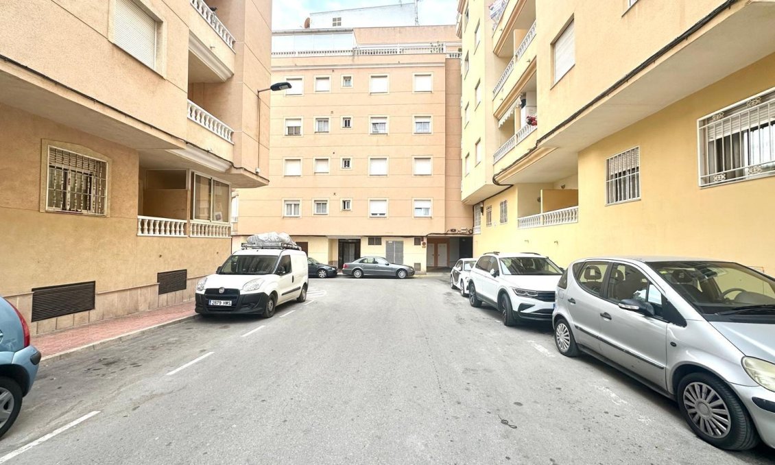 Revente - Appartement -
Torrevieja - Centro