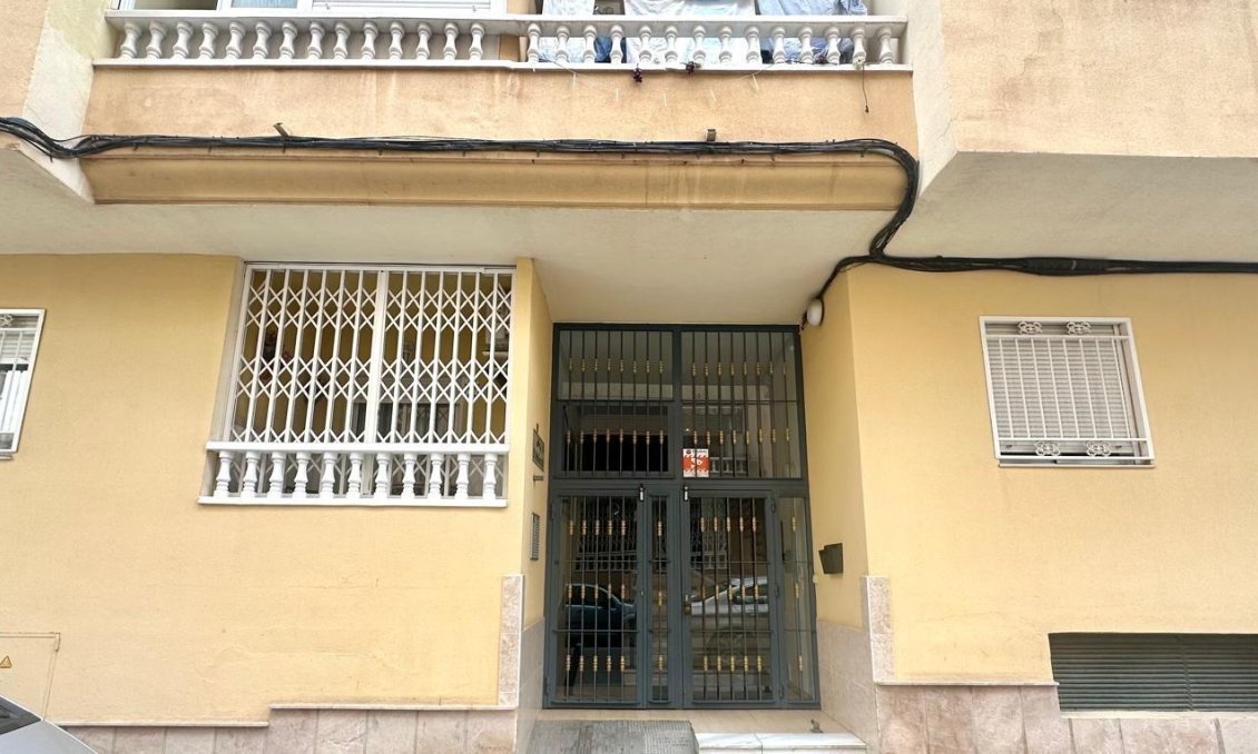 Revente - Appartement -
Torrevieja - Centro