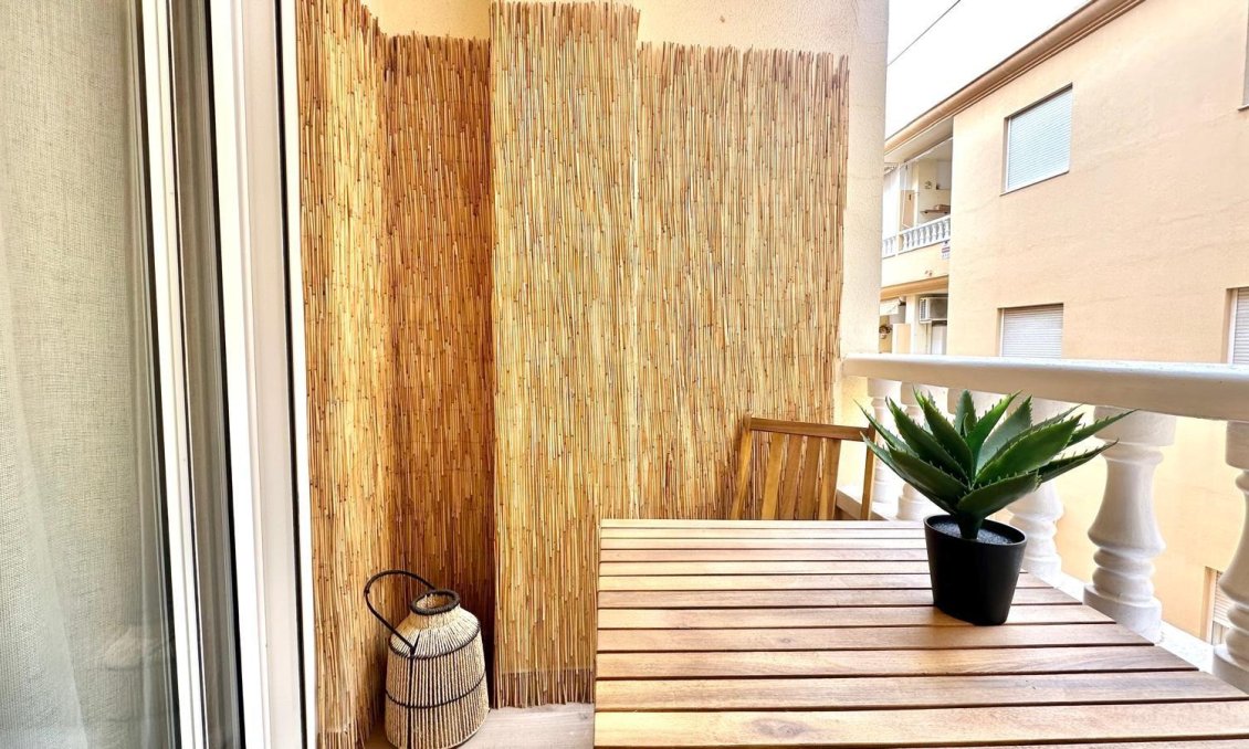 Revente - Appartement -
Torrevieja - Centro