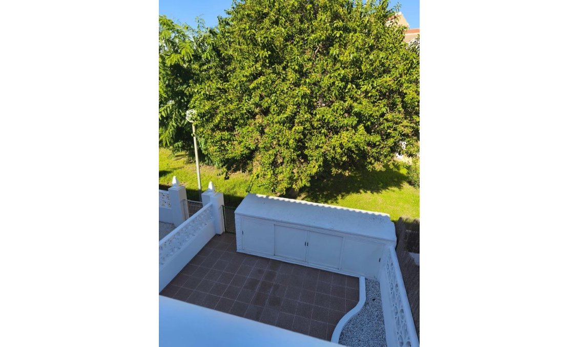 Segunda mano - Town House -
Torrevieja