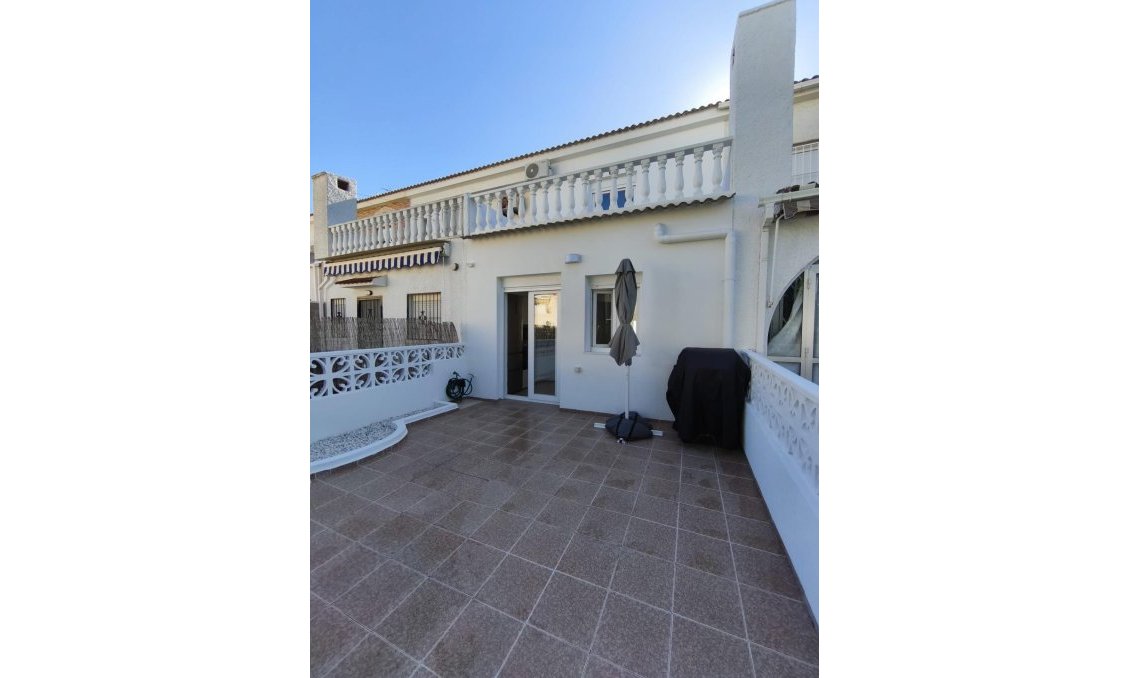 Segunda mano - Town House -
Torrevieja