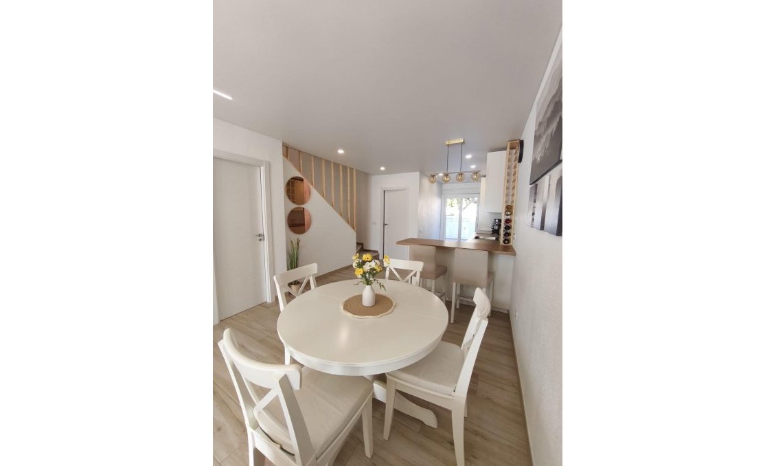 Segunda mano - Town House -
Torrevieja