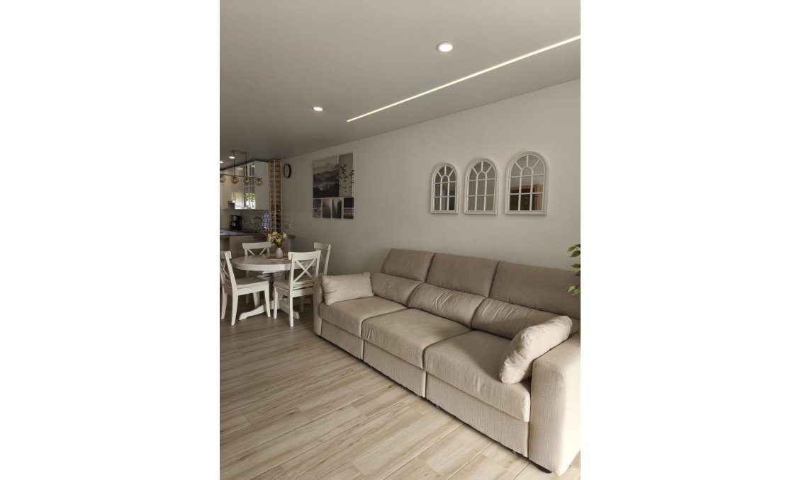 Segunda mano - Town House -
Torrevieja