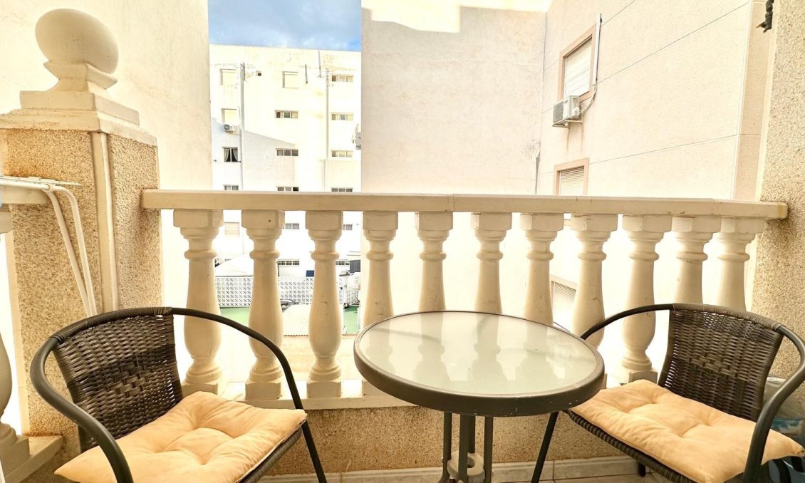 Revente - Appartement -
Torrevieja - Centro