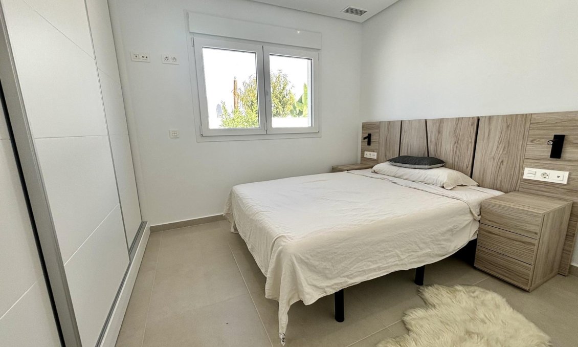 Obra nueva - Villa -
Rojales - Atalaya Park