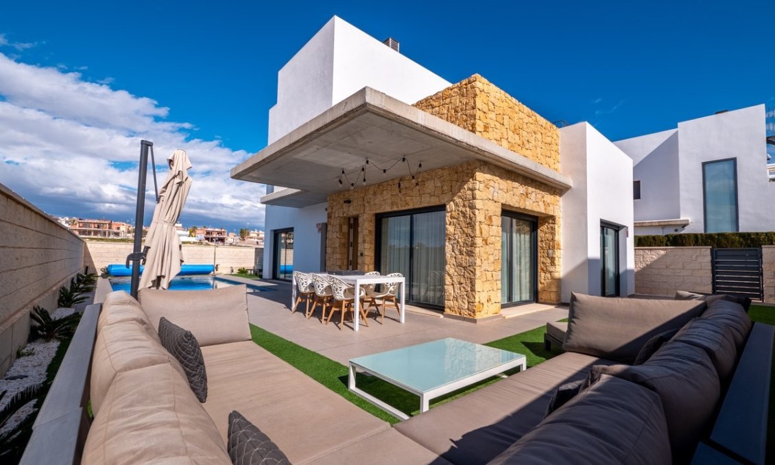 Segunda mano - Villa -
Ciudad Quesada - Costa Blanca