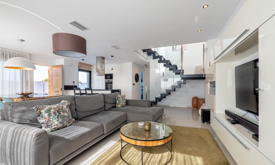 Segunda mano - Villa -
Ciudad Quesada - Costa Blanca