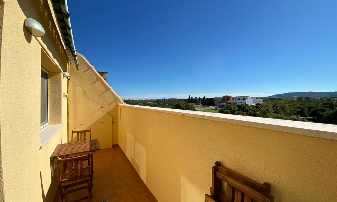 Resale - Penthouse -
Rafal - Inland