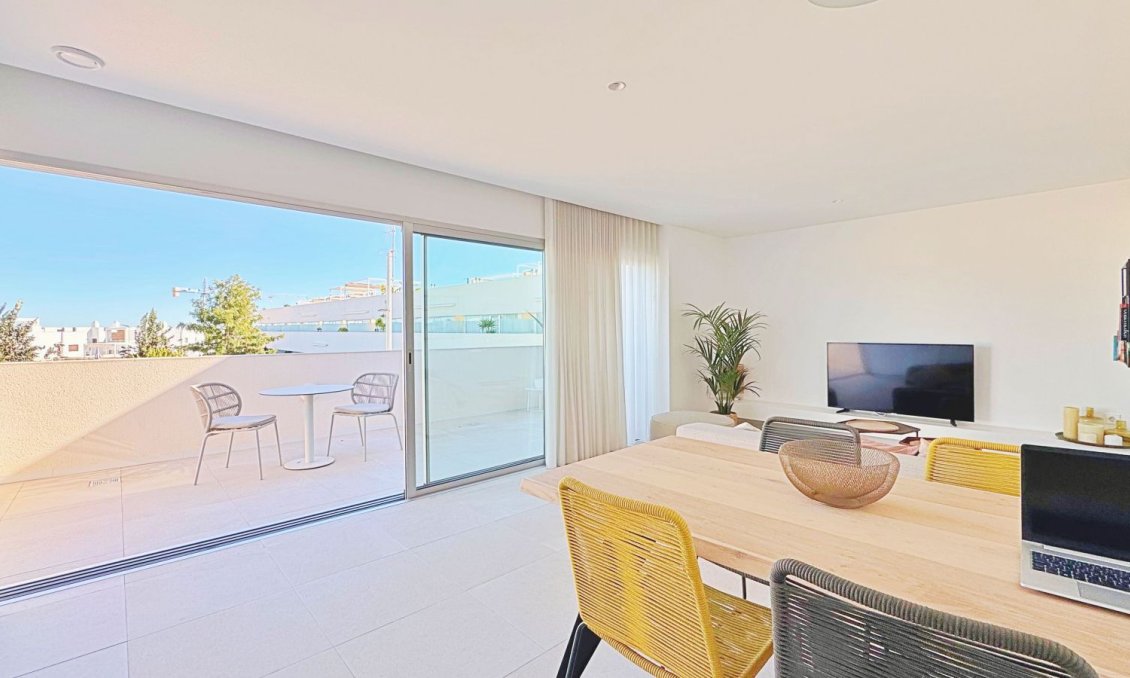 Használt Ingatlanok - Tetőtéri lakás -
Torrevieja - Costa Blanca