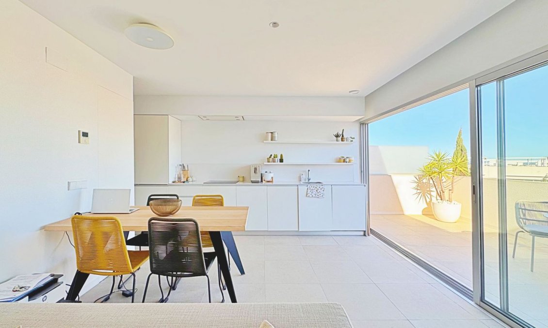 Használt Ingatlanok - Tetőtéri lakás -
Torrevieja - Costa Blanca