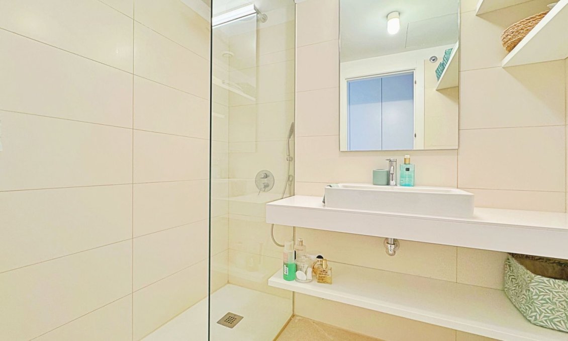 Használt Ingatlanok - Tetőtéri lakás -
Torrevieja - Costa Blanca