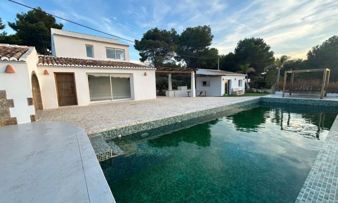 Használt Ingatlanok - Villa -
Jávea - Costa Blanca