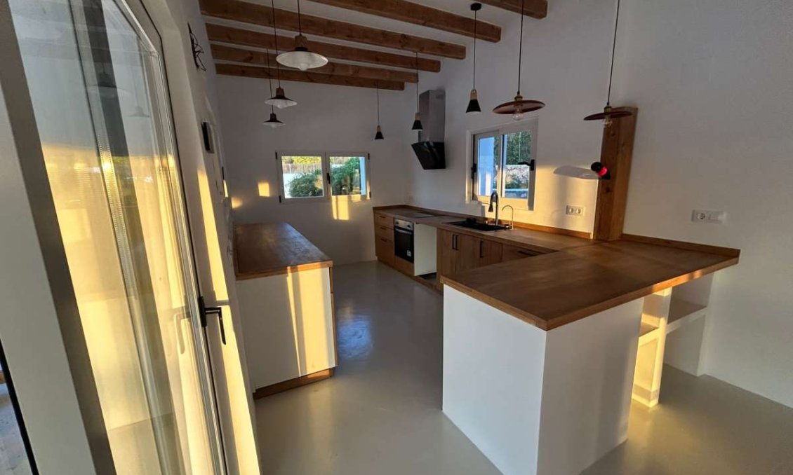 Használt Ingatlanok - Villa -
Jávea - Costa Blanca