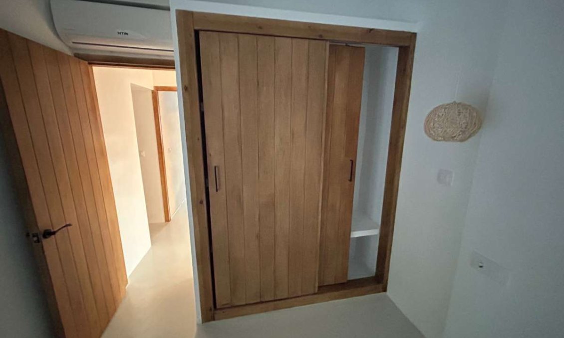 Használt Ingatlanok - Villa -
Jávea - Costa Blanca